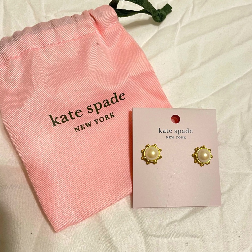 Kate Spade Flying Colors Pearl Stud Earrings